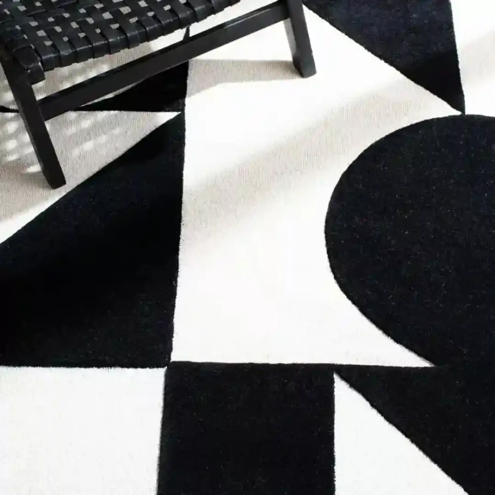 Black & White Carpet