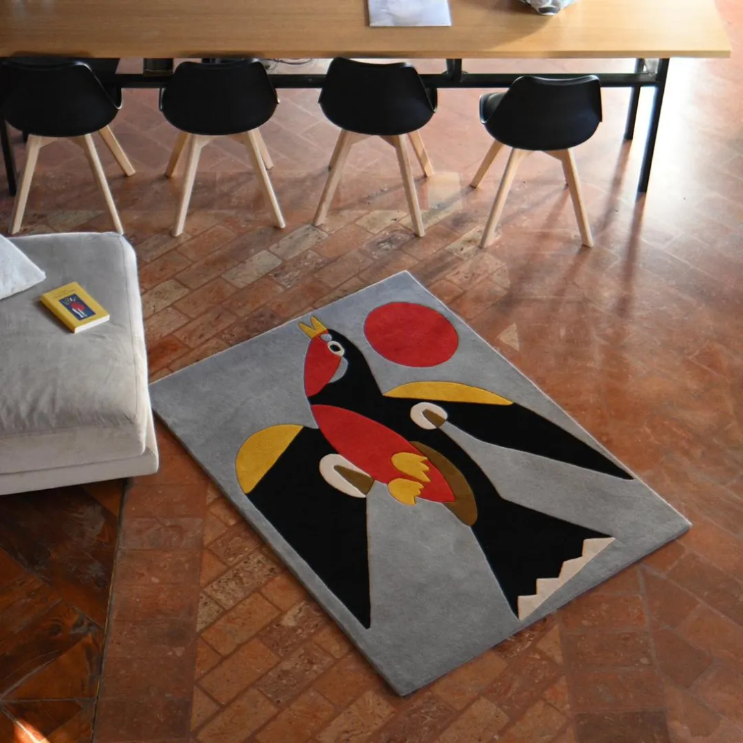 Aviara Rug Aviara Hand-Tufted Wool Rug with Vibrant Bird-Inspired Design in Crimson and Gold