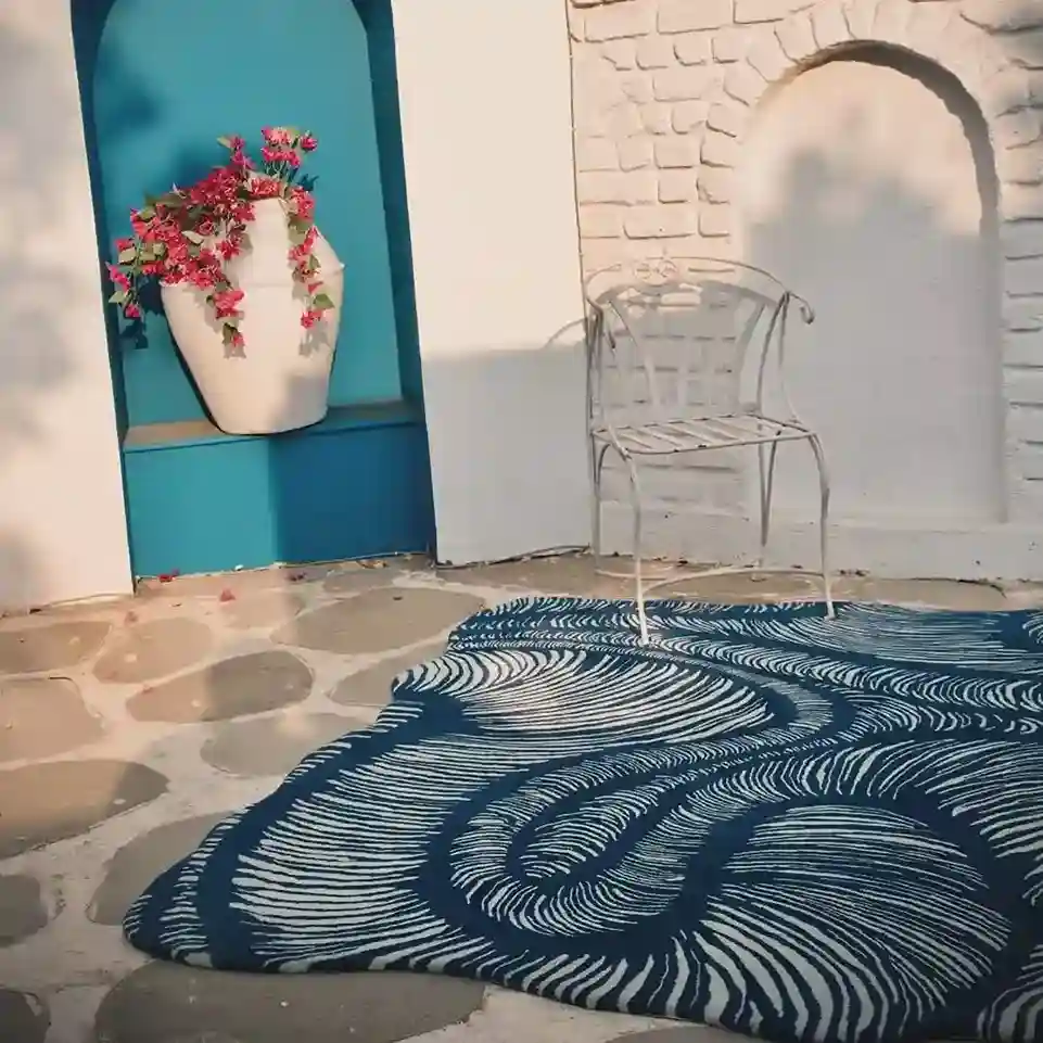 ocean currents hand tufted rug