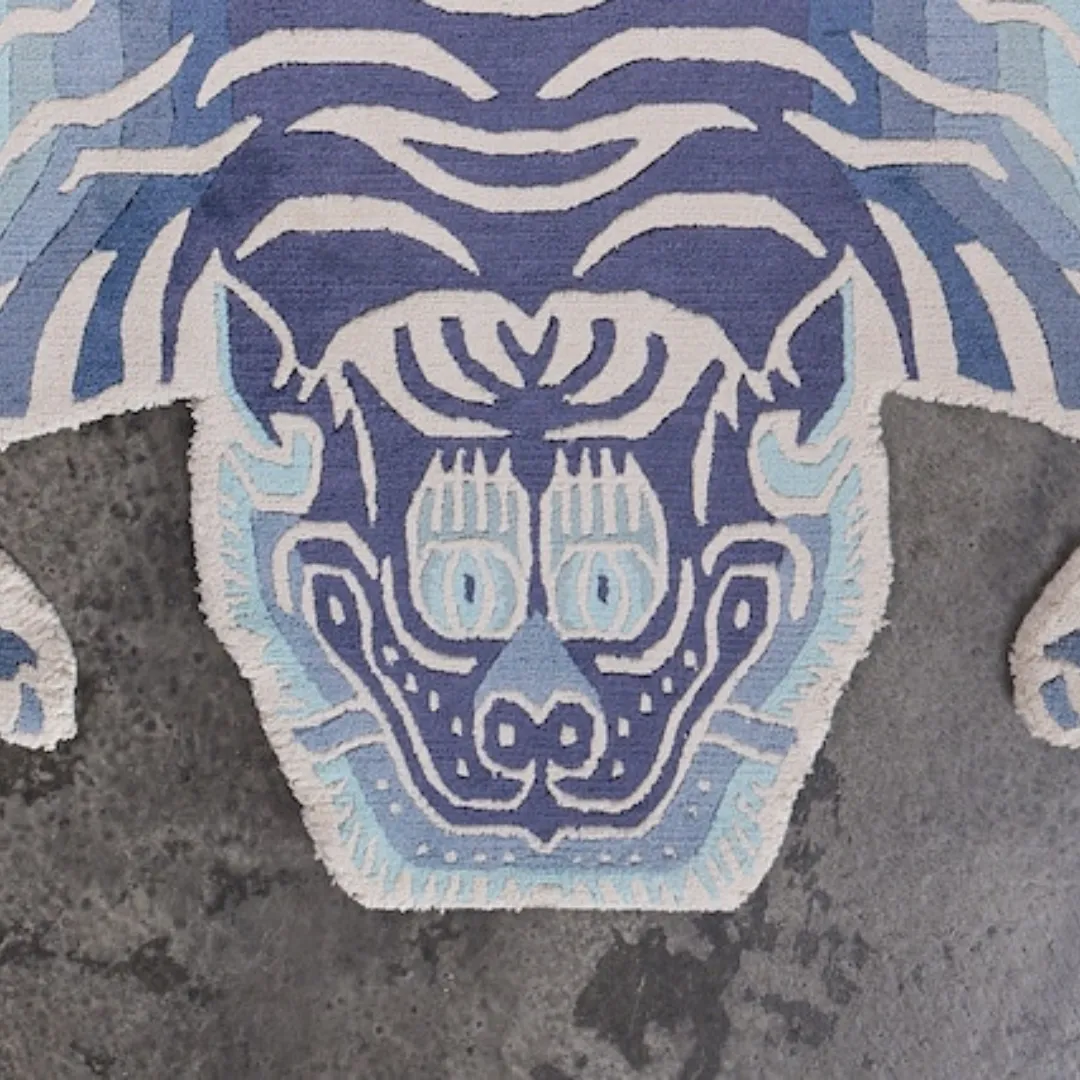 Unique blue tiger stripes design in wool rug