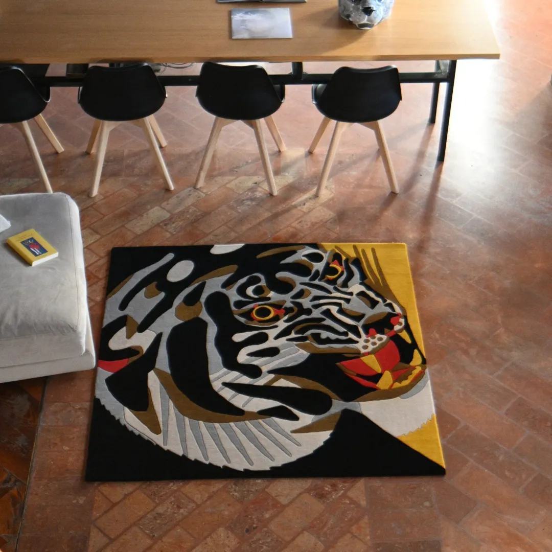 Auryon Rug Auryon Rug Featuring Artistic Golden Tiger Pattern, Handcrafted from Wool