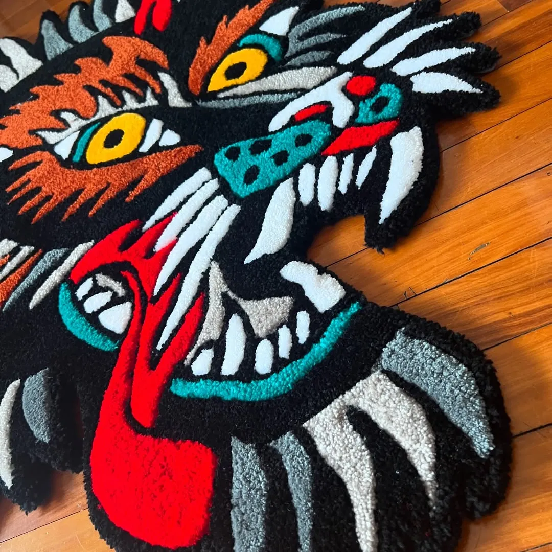 Wild Rug Artistic wolf head rug design with sharp teeth and fiery expression – Wild Howl handmade tufted rug